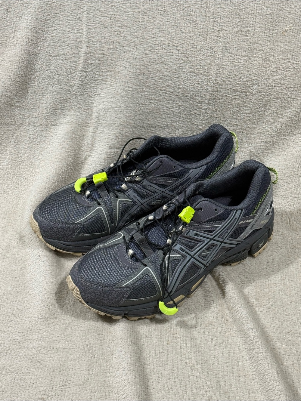 ASICS GEL-Kahana 8 Graphite Grey Sheet Rock Men's Size 10 Trail Running 1011B387